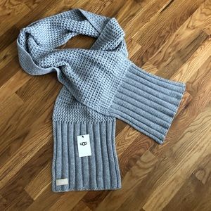 UGG Chunky Wool Blend Knit Scarf